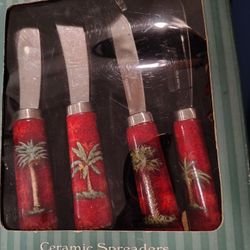 Ceramic Spreaders In Spring Hill