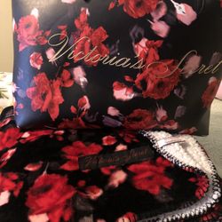 Victoria Secret Throw Blanket And Tote 
