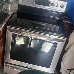 Stove, Dishwasher,  Washer An Dryer 