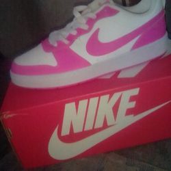 Pink & White Nike New