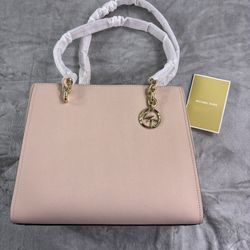 MK Large Bag NWT