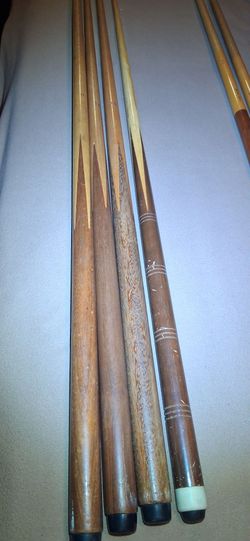 Lot of 4 Vintage One-Piece Pool Cues - Mixed Weights (17oz, 18oz, 19oz)