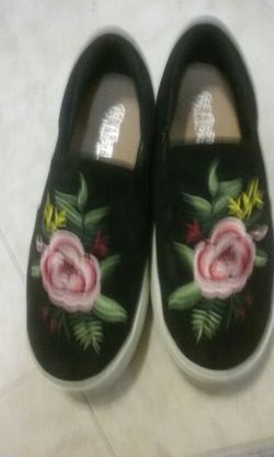 Girls shoes