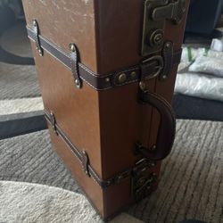 Kepciti Vintage Case