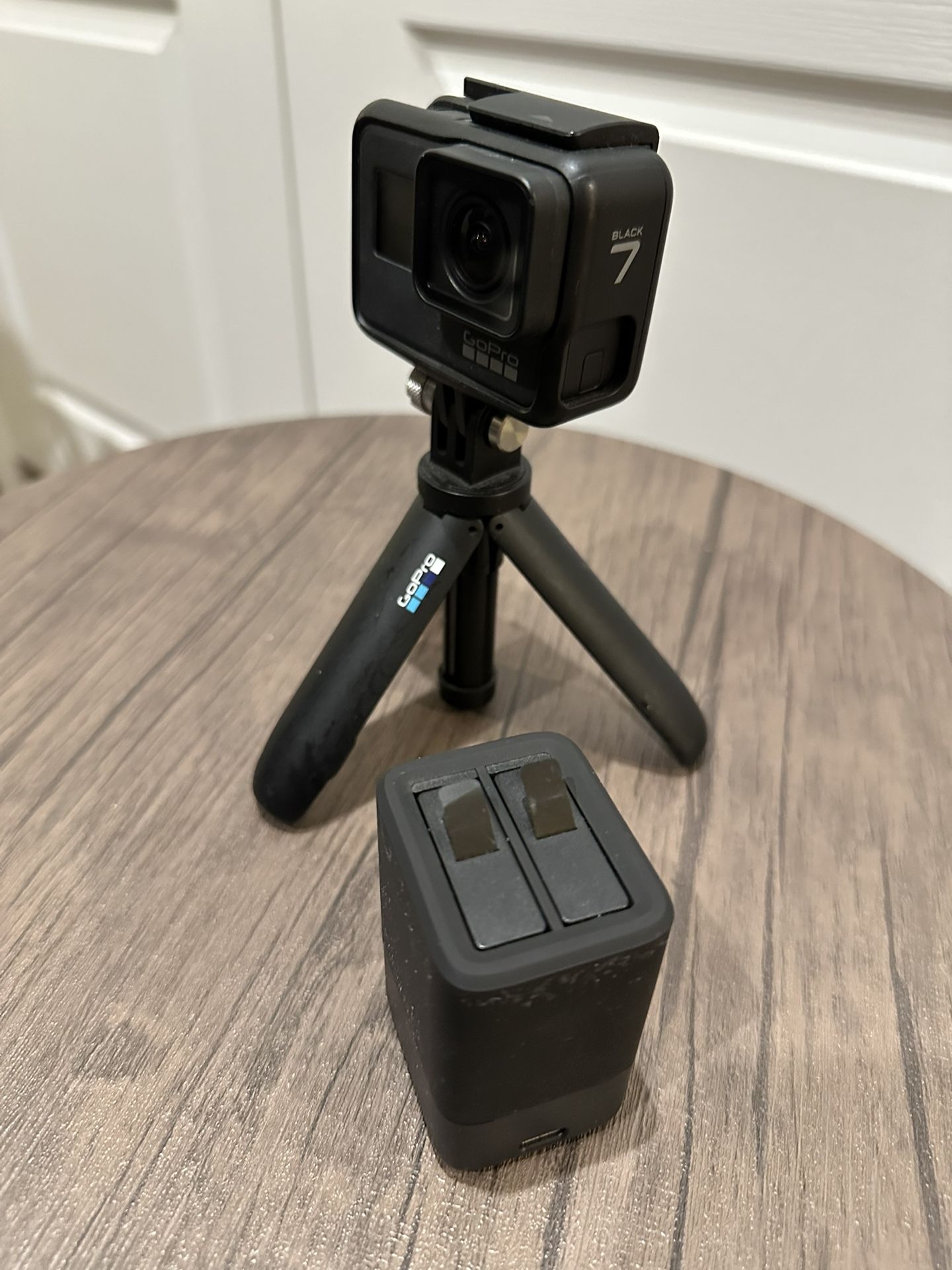 GoPro Hero 7 Black w/batteries and SD