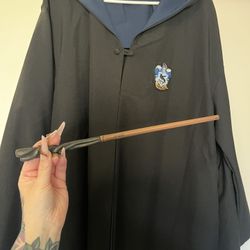 Harry Potter Adult Ravenclaw Robe And Interactive Wand