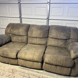 Brown Couch With Two Recliners