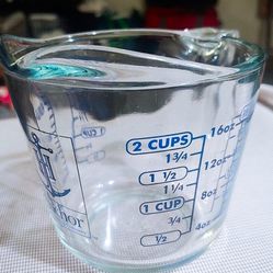 Vintage Anchor Hocking Glassware Measuring Cup Blue Raised 