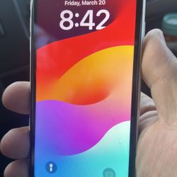 iPhone XR 64 GB UNLOCKED