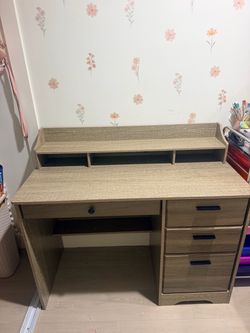 Computer Desk with 4 Drawers and Hutch, Wood Executive Desks with File Drawer and Shelves, Small Desk Study Table for Bedroom, Student Teen Writing La
