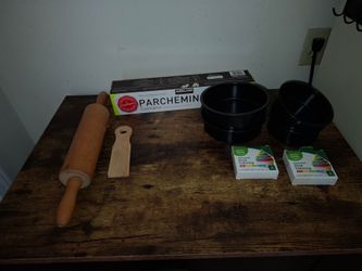 BAKEWARE / Rolling pin, gnocchi pasta roller, 4 bake pans, Costco parchment paper, 8 foodcoloring