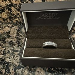 Men’s Wedding Band