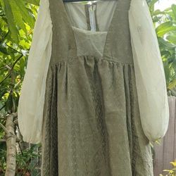 Renaissance Style Dress Sage Green And Gold & Renaissance Hair Net