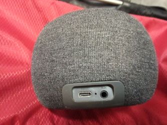 Coca-Cola Edition Bluetooth Speaker & Wireless Charger 🔋🎵