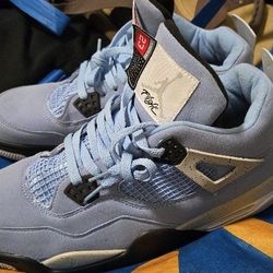Jordan 4 Retro UNC Size 11