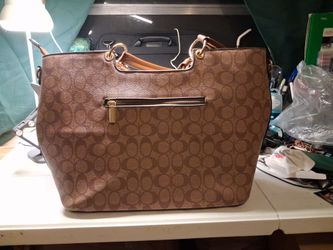 Coach Signature Tote Bag