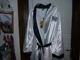 Autograph Smoking Joe Frazier Everlast Robe W/C.O.A.