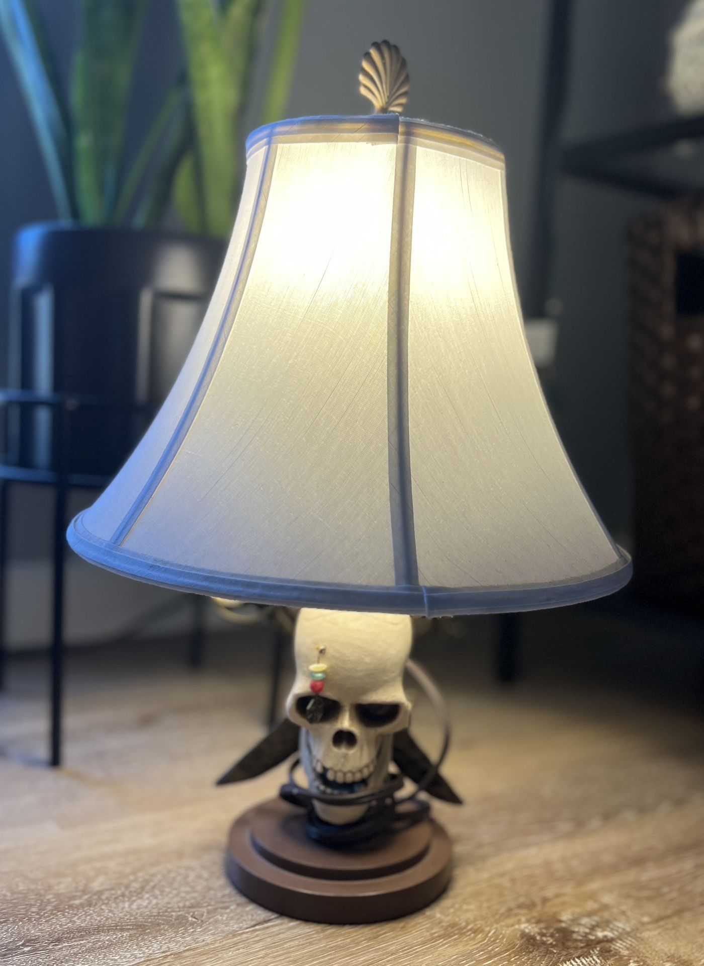 Captain Jack Sparrow Table Lamp Disney Pirates of the Caribbean Dead Man’s Chest Skull