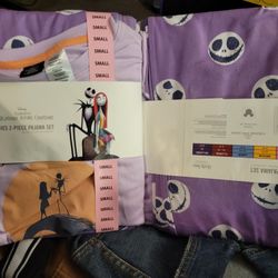 New Adult Women's Small NIGHTMARE BEFORE CHRISTMAS PJS