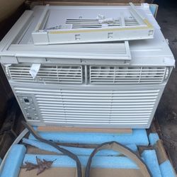 frigidaire 8000 btu air conditioner with remote
