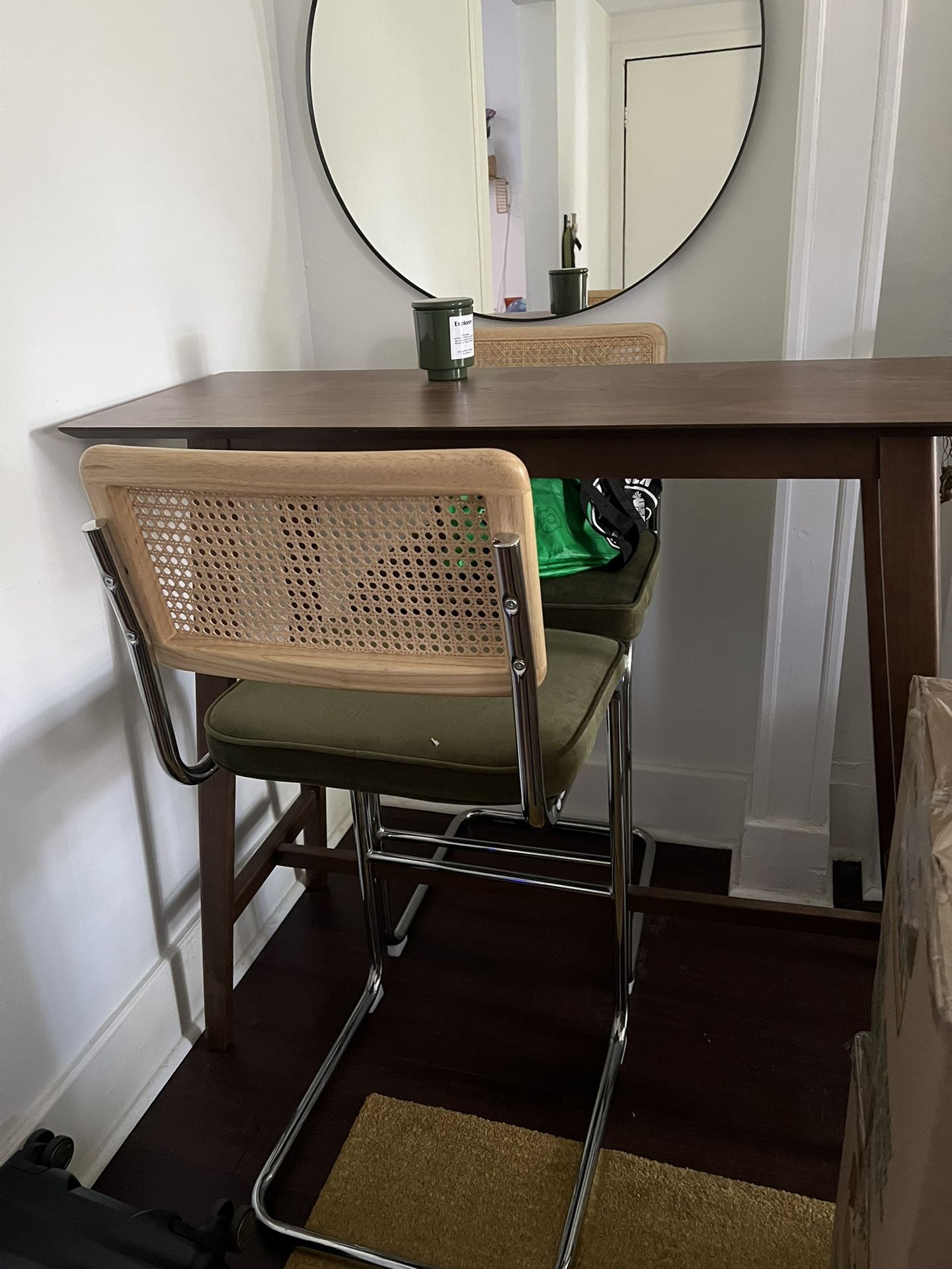 Bar Top Table And Chairs