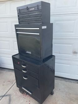 Toolbox top and bottom