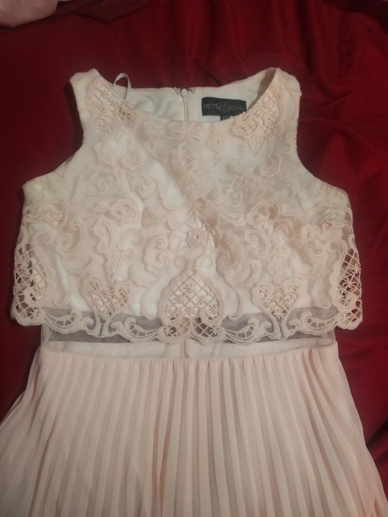 Dress Size 4 - Rose Gold/Blush Pink