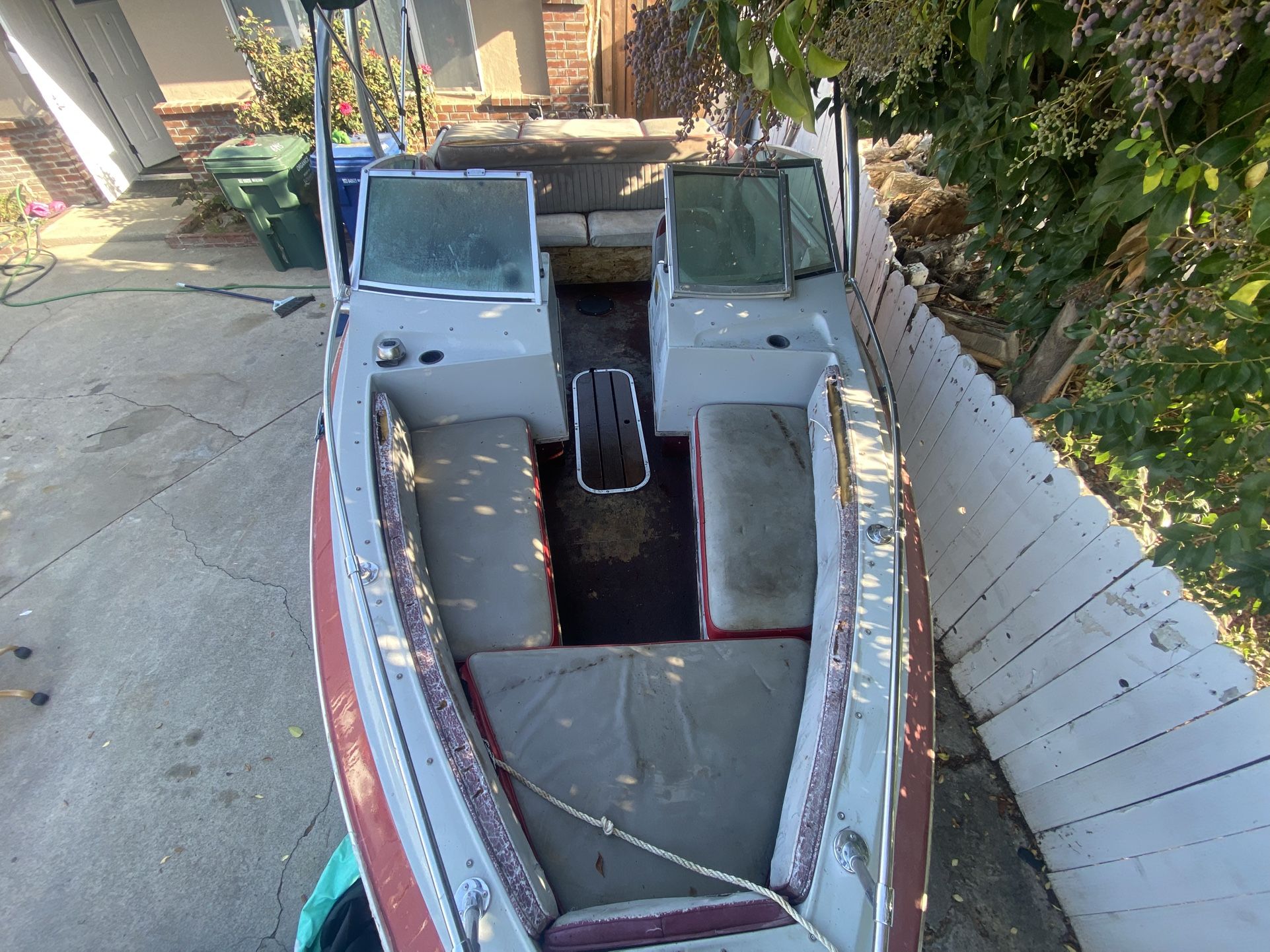 1987 Sea swirl 202