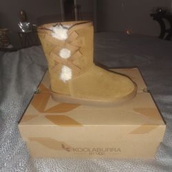 Size 12 Girls Koolaburra By Ugg Boots.... Only Worn One Time. 