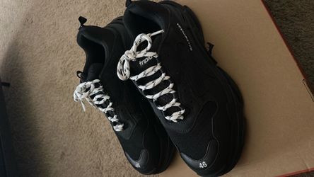 Balenciaga triple s