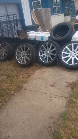 22-in rims one broken but can be fixed