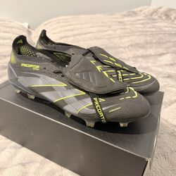 Adidas Predator Elite Size 9.5
