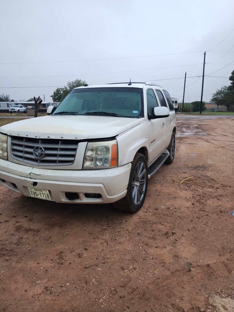 2004 Cadillac Escalade