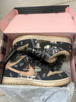 Nike SB Dunk Low x Travis Scott “Cactus Jack” (CT5053-001)