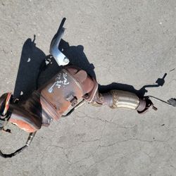 18/17 Kia Forte Exhaust Pipe Manifold Assembly
