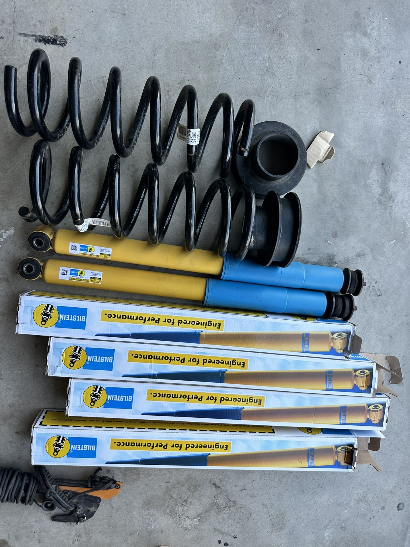 2.5” Lift RAM 2500