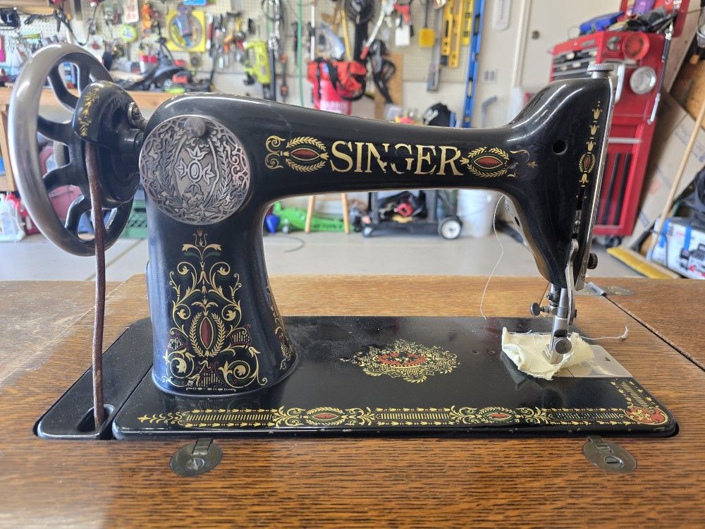 1912 Singer Sewing Machine