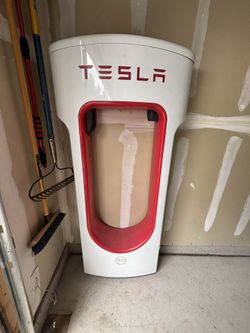 Tesla Supercharger Shell