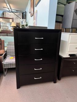  🔥Hot Deal🔥Brand New Chest of Drawers/Tall Dresser $379, Payment available, Delivery Available.