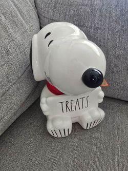 Brand New Rae Dunn Peanuts Snoppy Large Treats  Cookie Jar