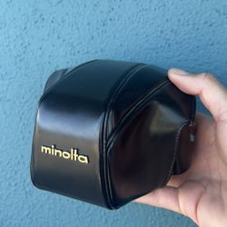 MINOLTA  CAMERA SLR BLACK LEATHER CASE