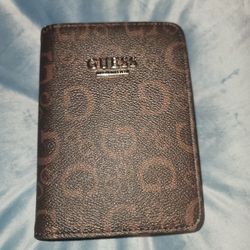 Quess Passport And Cards Wallet/ Billetera Para Pasaporte Y Tarjetas Quess