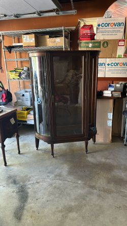 Display Chest. Missing Peace Of Glass.