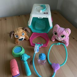 Disney’s Doc McStuffins Toy Lot Findo Whispers Dog Cat Plush Set & Carrier Tools