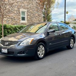 2010 nissan altima Hybrid 