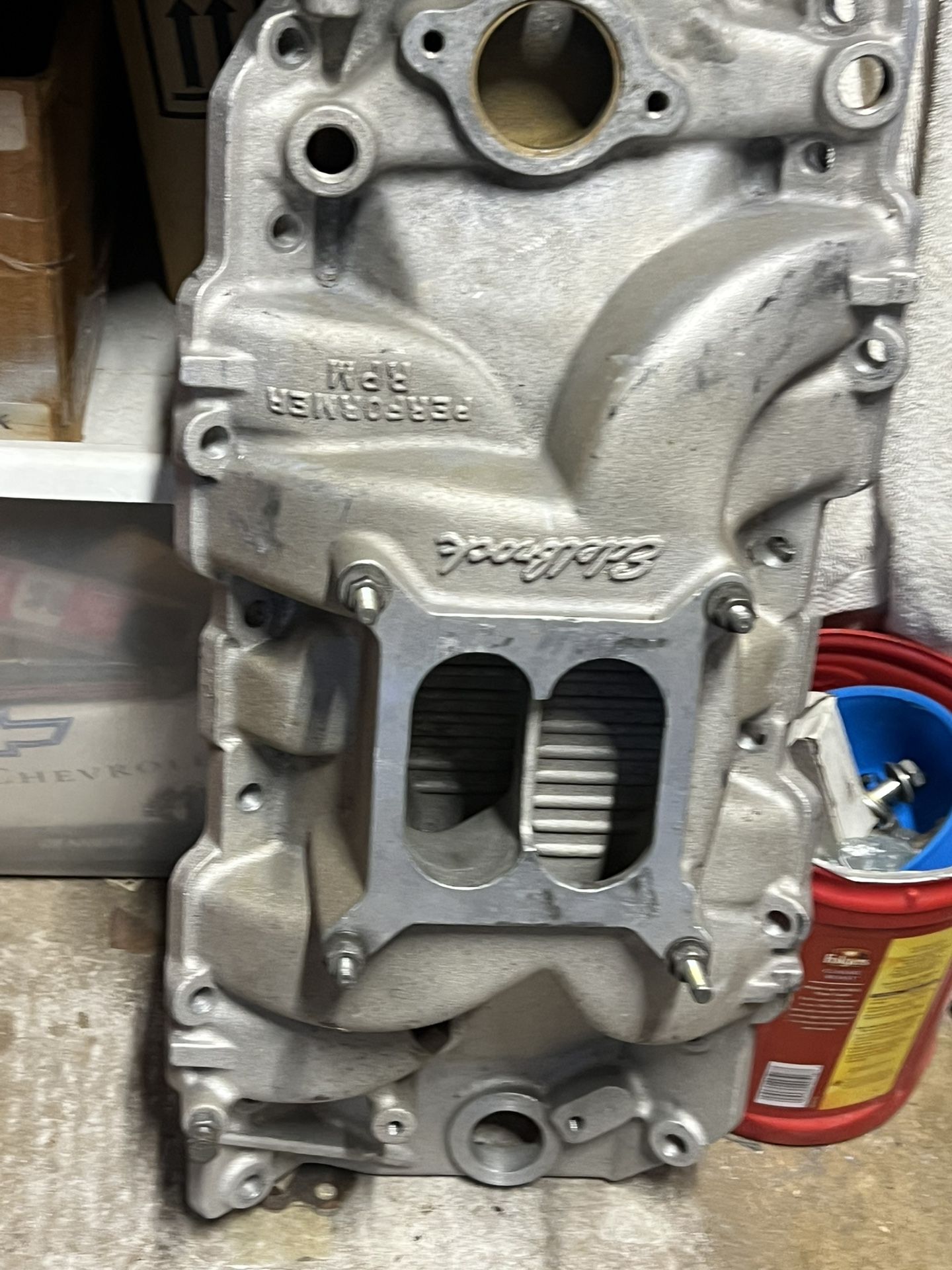 Edelbrock 7163 Performer RPM Intake 