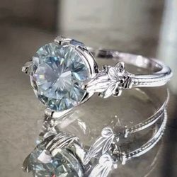 Elegant Vintage Style Blue Ice Silver Tone Ring