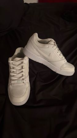 Size 10.5 These are Nike Prestige IV