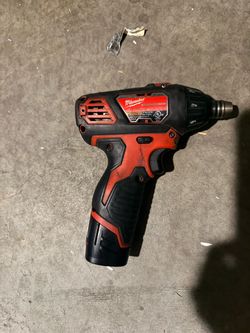 Milwaukee screw driver
