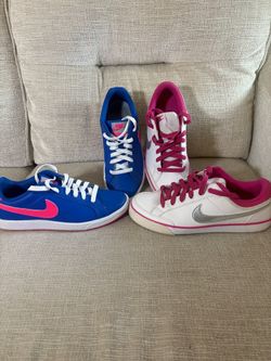 Nike’s court sneakers Sz 7 and 6Y